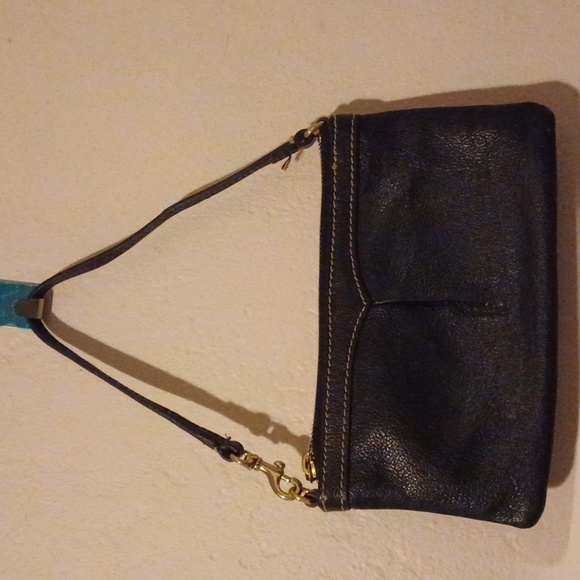 Dooney & Bourke Wristlet - Picture 2 of 12